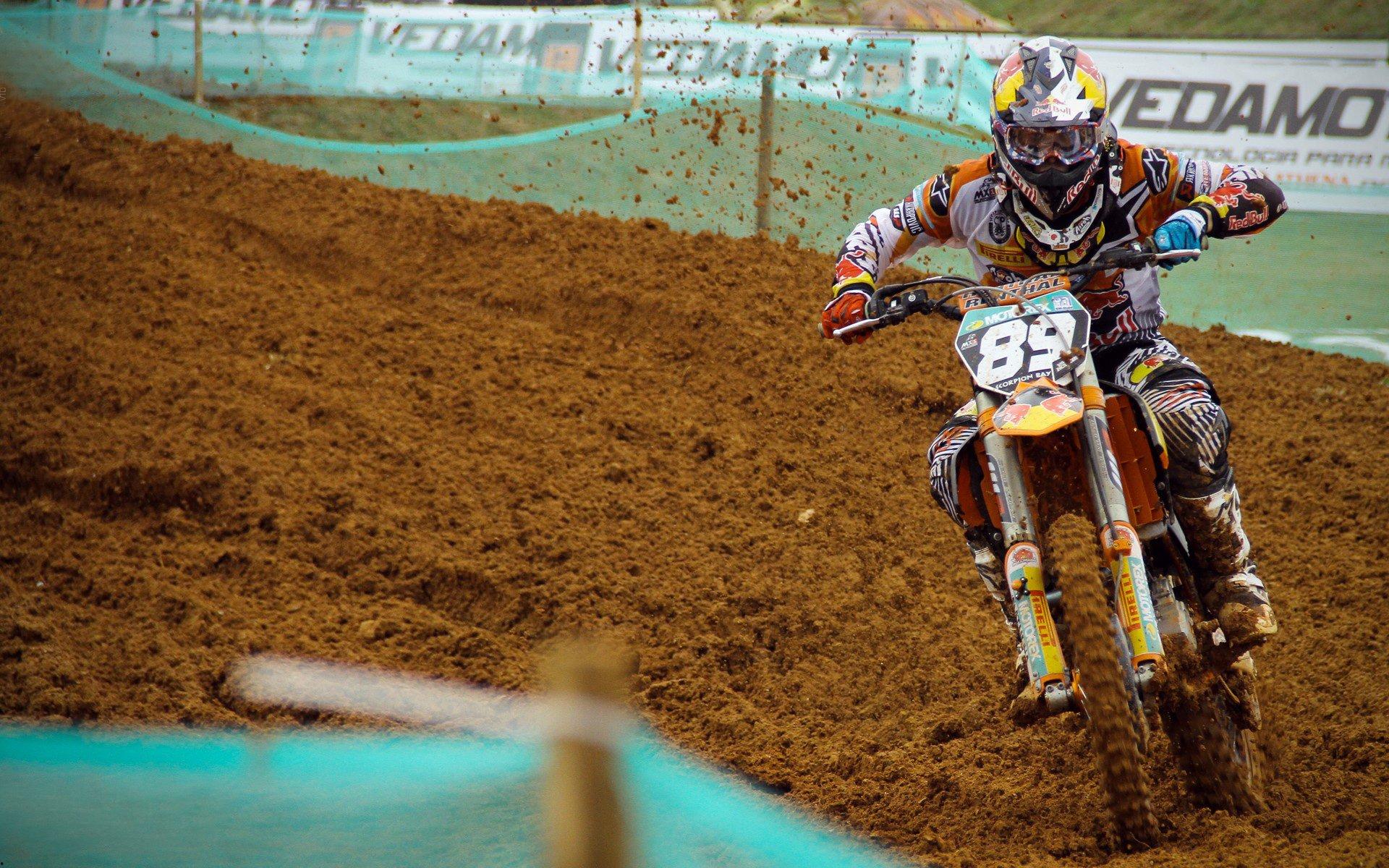 切尔西考虑外租杰克逊，三大豪门竞相追逐引关注