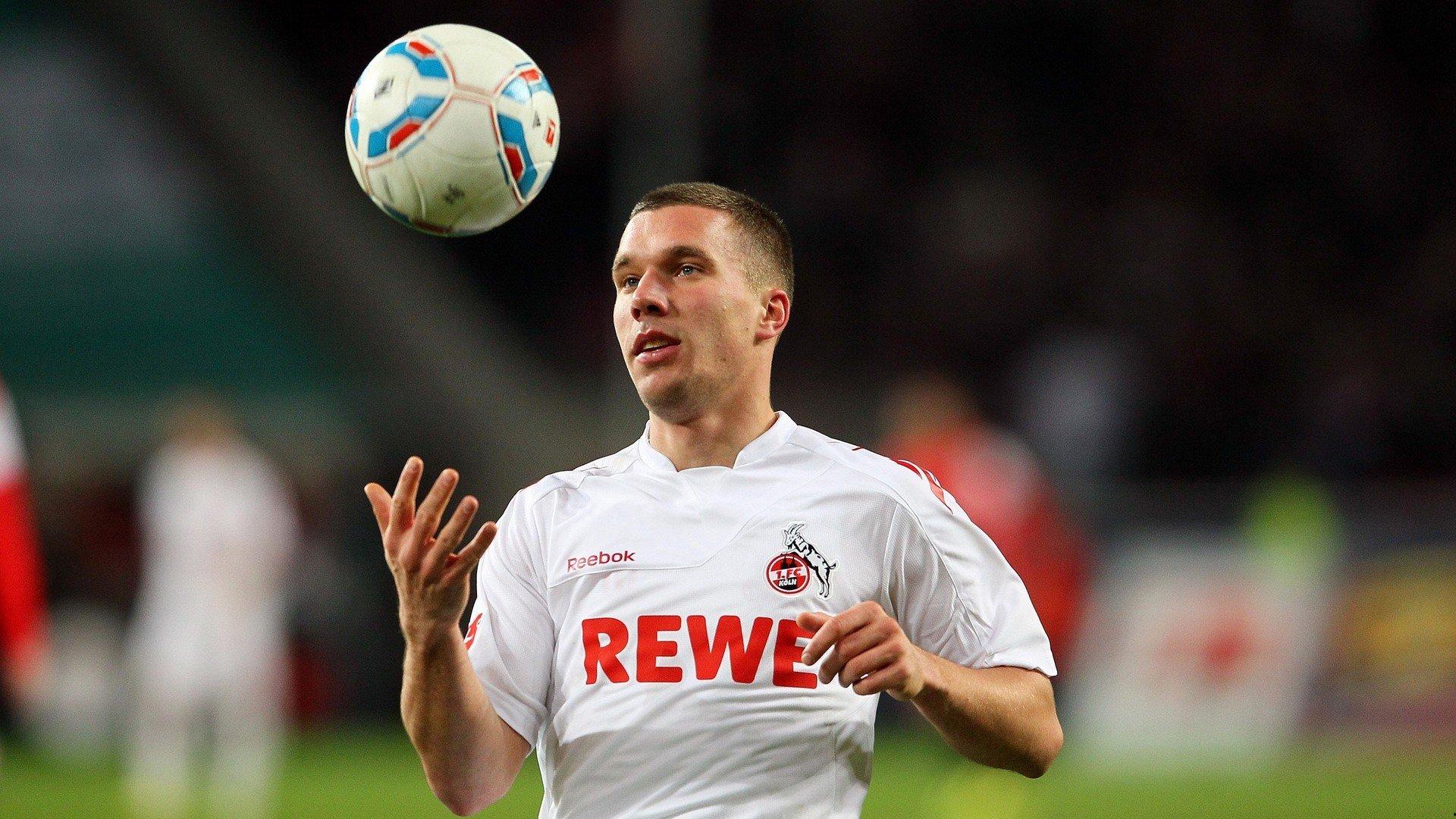 弗兰克坦言接手时球队缺失关键拼图，盛赞帕利尼亚，他完美契合战术体系