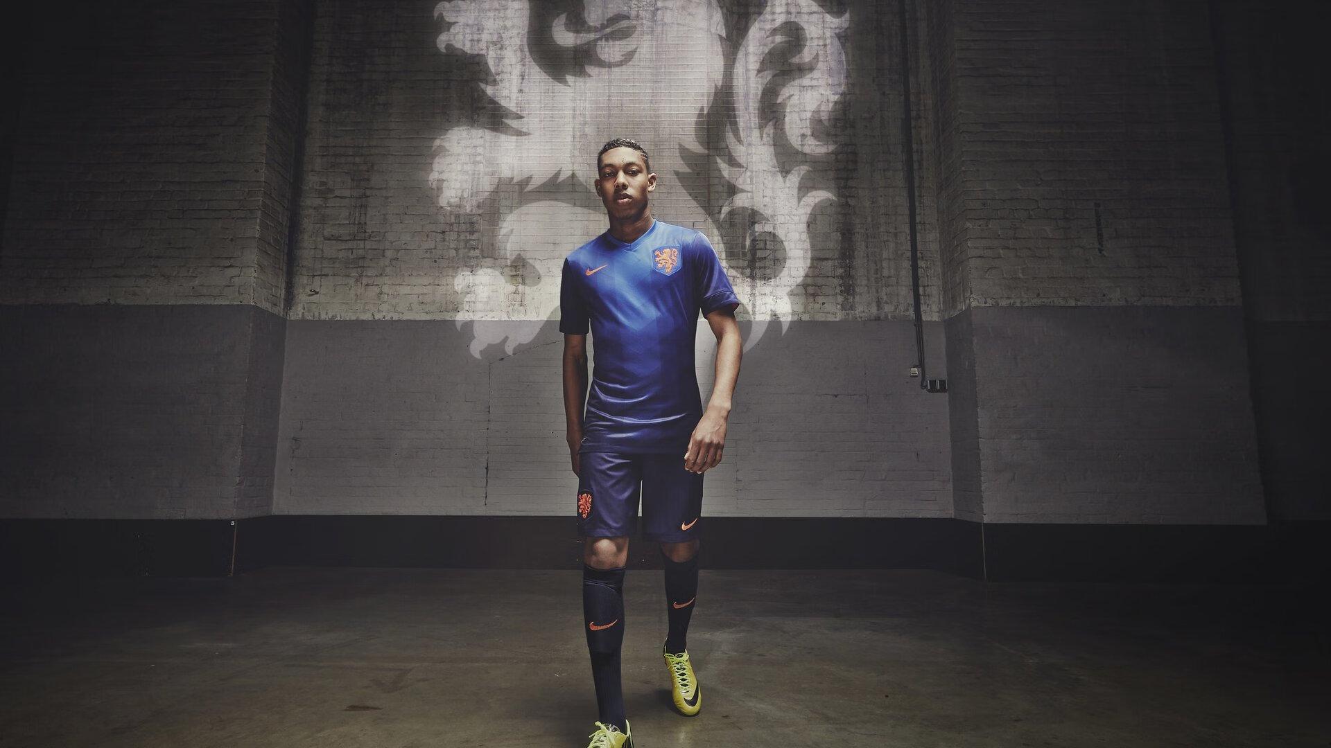 灯泡组合创队史胜率纪录 保罗承诺为冠牺牲 快船裁掉年轻后卫